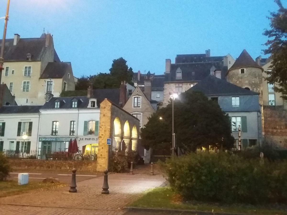 Logis Louisblanc, Muraille Romaine, Lit Queen-Size, Centre Ville Le Mans Dış mekan fotoğraf
